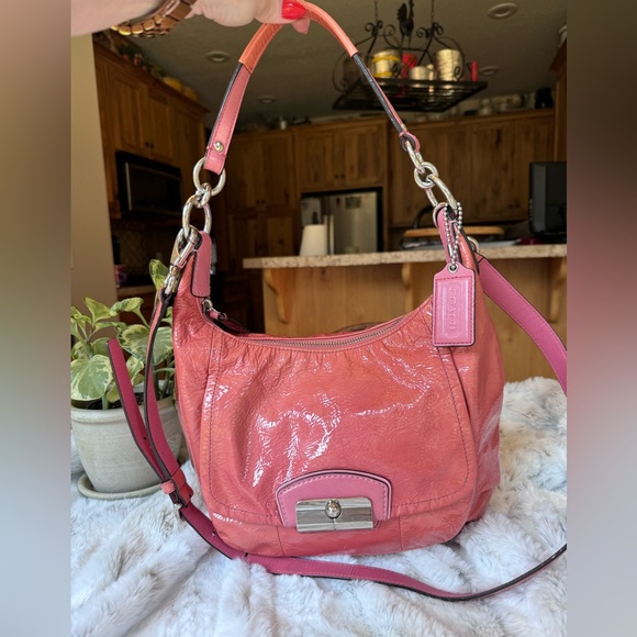 COACH 19299 KRISTIN PATENT LEATHER ROSE HOBO/CROSSBODY/SHOULDER BAG - Picture 4 of 13
